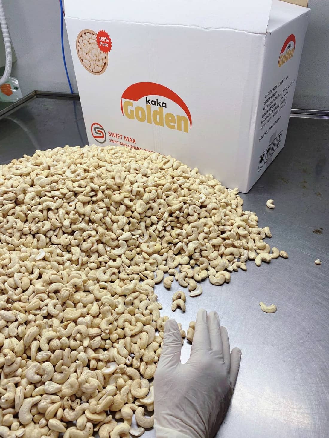 Shelled pistachios